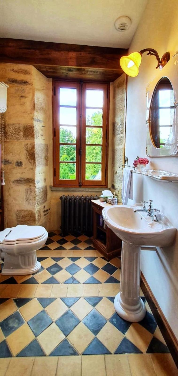 Chateau Isigny, Ideal Pour Les Familles Avec Enfants Et Les Animaux De Compagnie, Situe A Proximite Du Mont Saint-Michel Εξωτερικό φωτογραφία